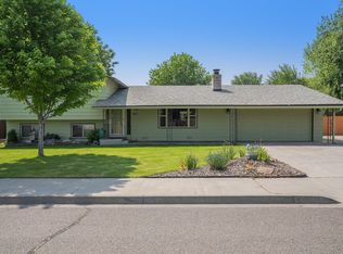 811 W 17th Ave, Kennewick, WA 99337