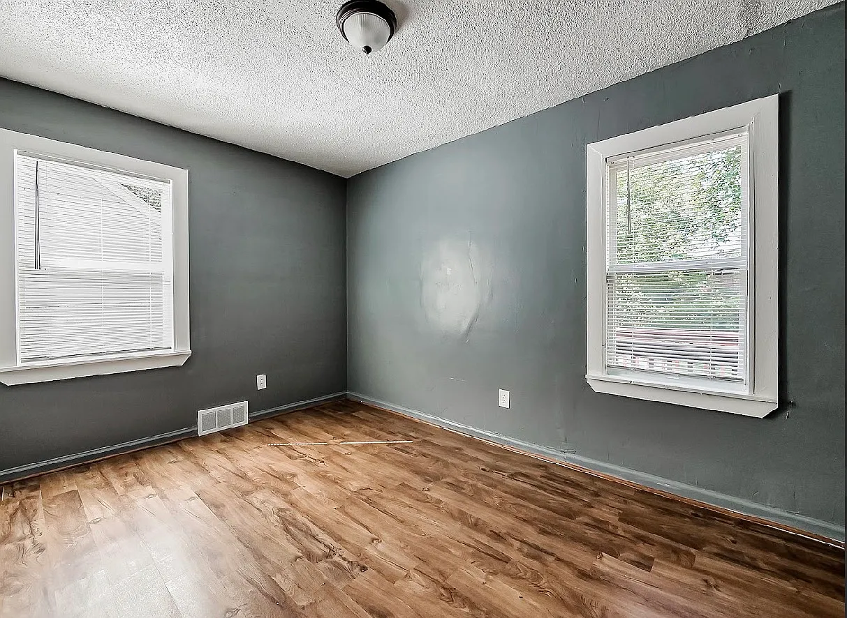 4 bed, 707 sqft, $1,450 — Photo 4