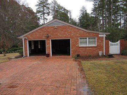 3rd image of 1003 Lawton Cir