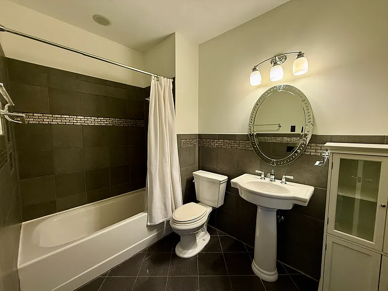 18009 Kings Point Dr #D — Photo 13