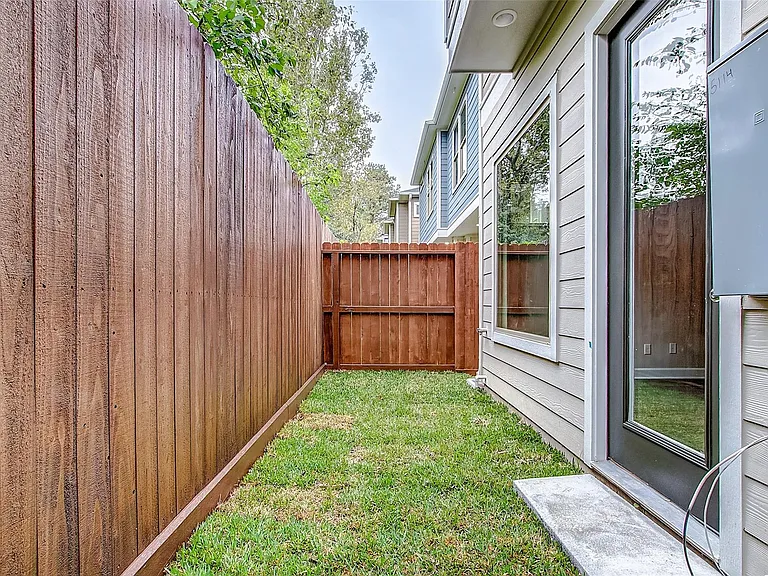 5105 Pine Reach Dr — Photo 30