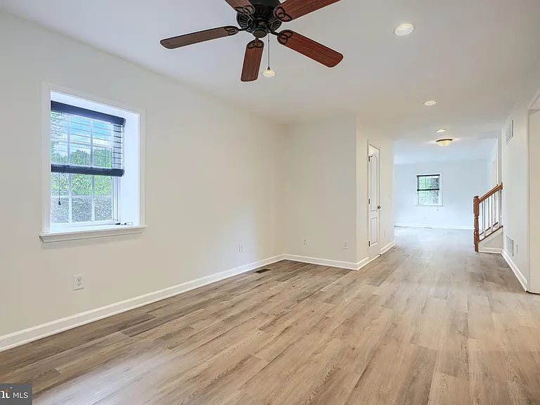 605 N Paradise Rd — Photo 18