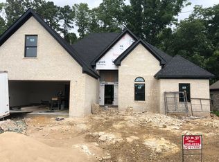 5038 Maple Leaf Dr, Benton, AR 72019