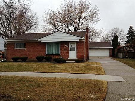 2nd image of 23919 Joanne Ave
