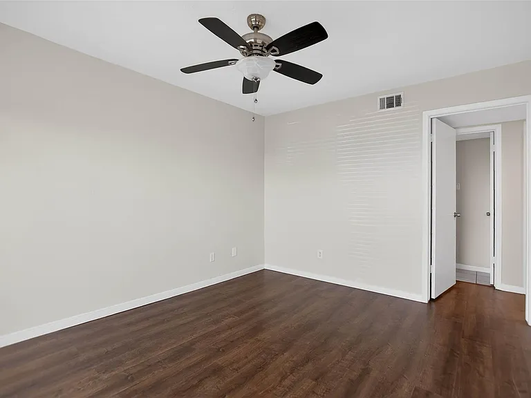 88 Lakeview Vlg — Photo 38