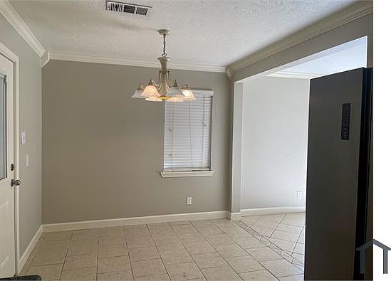 2nd image of 960 Callaway Dr