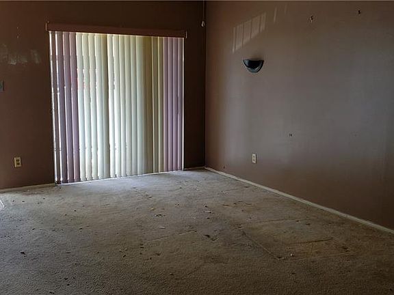 2nd image of 3122 Fairwood Ct #3122