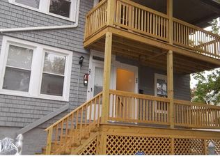 68 Dexter St, Springfield, MA 01105