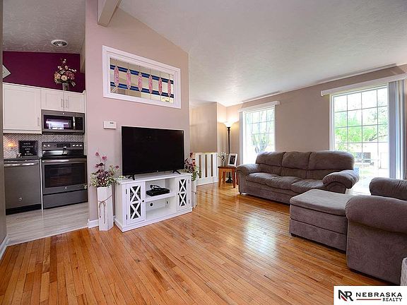 5th image of 430 Glenhaven Dr