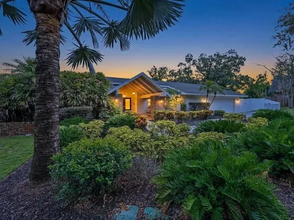 921 COLLEGE HILL DRIVE, CLEARWATER, FL 33765