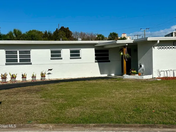 906 Santa Cruz Rd, Cocoa Beach, FL 32931
