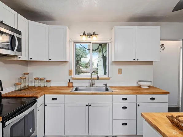 211 W 200 N, Rupert, ID 83350