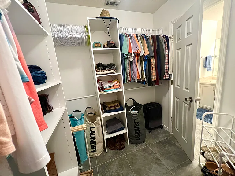 229 Howard Cir — Photo 15