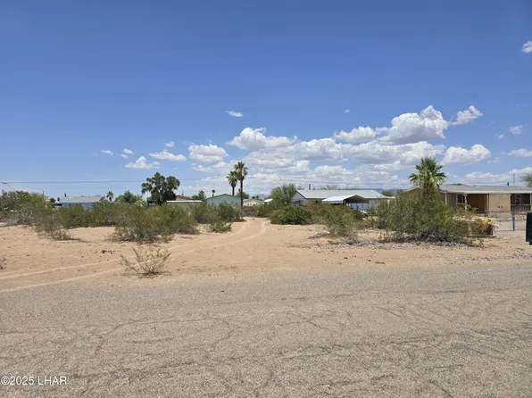 5415 E Apache Dr, Topock, AZ 86436