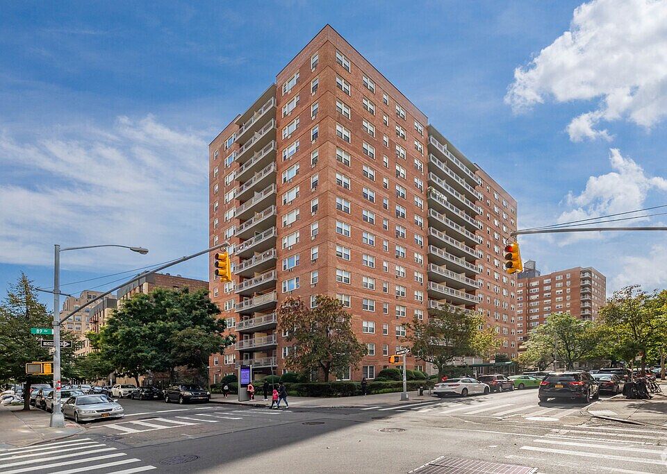 1st image of 8915 Parsons Blvd APT 3J