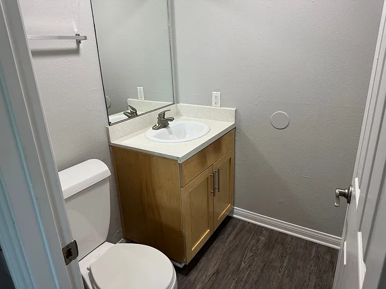 Villa Del Sol Apartments — Photo 140