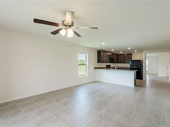 5th image of 404 Kensington View Dr