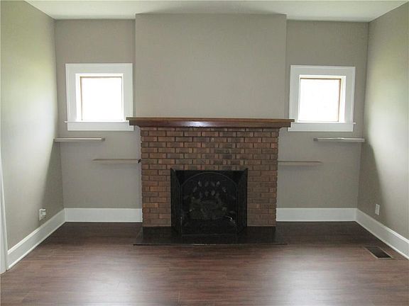5th image of 405 Lincoln Ave