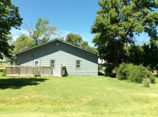 207 1st St, Agra, KS 67621