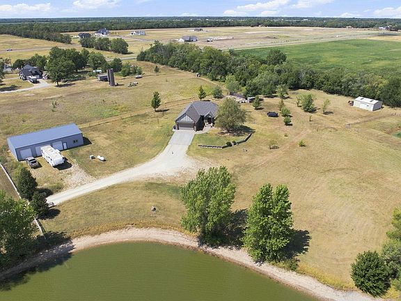 4th image of 5000 E Idle Banks Cir