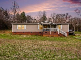 4963 Thom Rd, Mebane, NC 27302