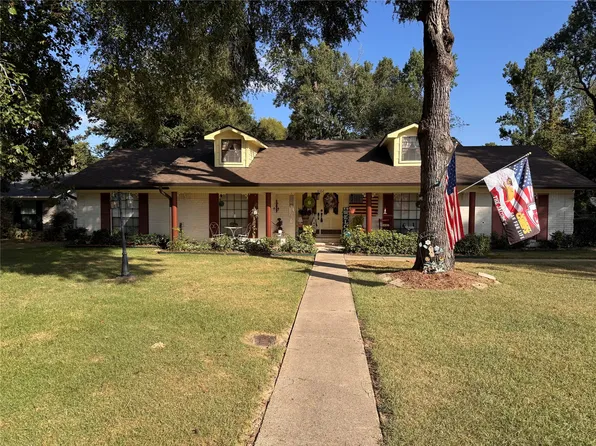 8102 Dogwood Trl, Haughton, LA 71037