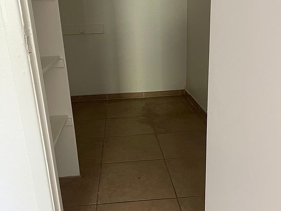 3rd image of 3339 E Monte Vista Dr
