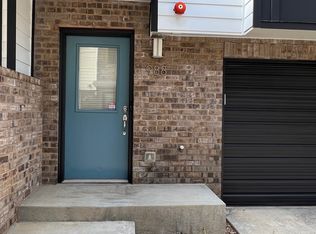 988 Moda Dr, Atlanta, GA 30316