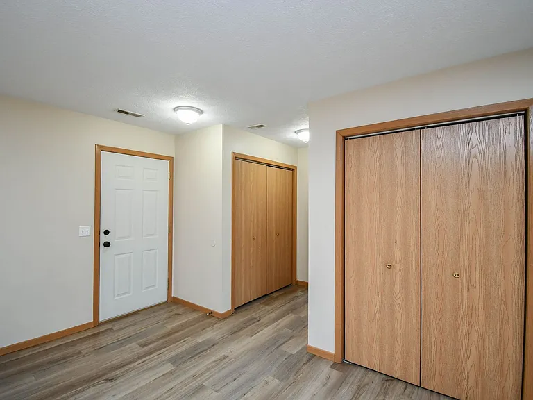 1422 E Redwood Blvd — Photo 7