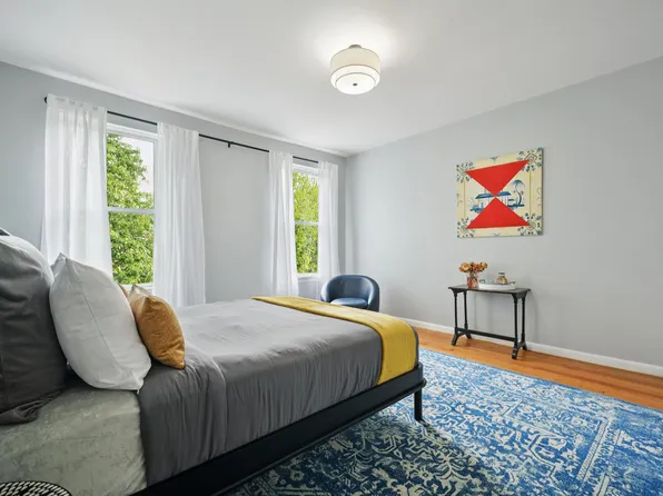 804 Grand Street image 2 of 29