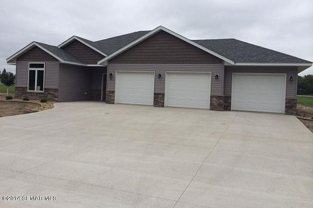 1st image of 1615 Bay Oaks Dr