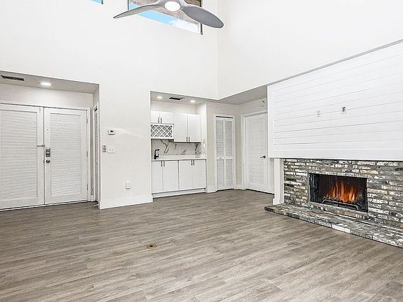 5th image of 1000 Winderley Pl Unit 242