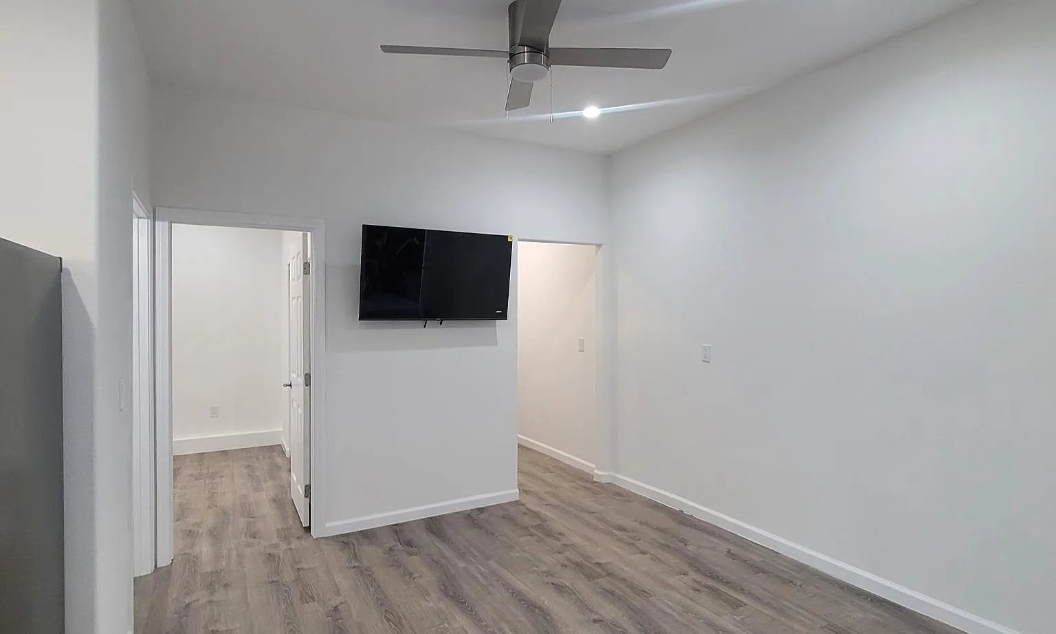 1 bed, 500 sqft, $1,700 — Photo 3