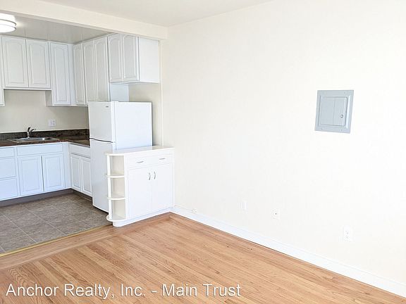 2nd image of 109 Brazil Ave #8