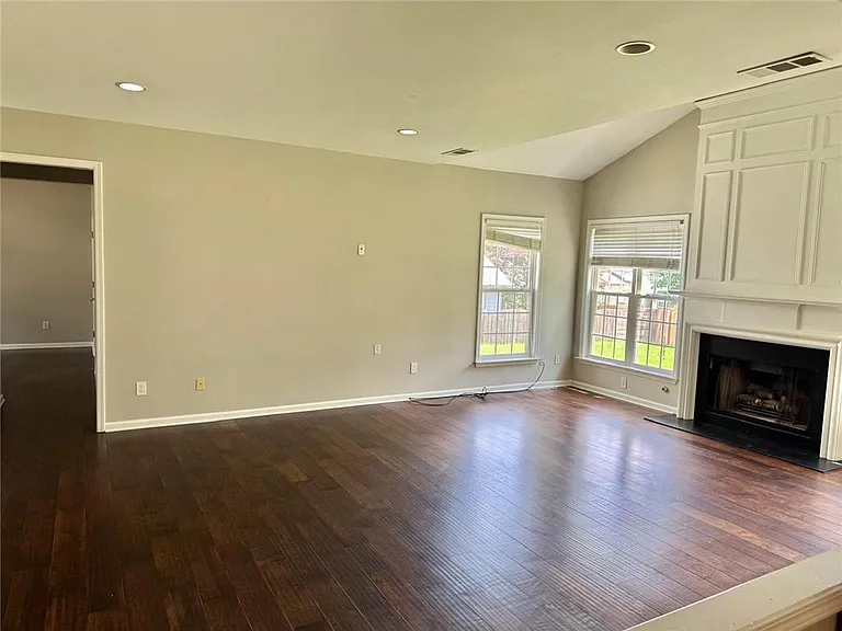 230 Albrighton Ct — Photo 6