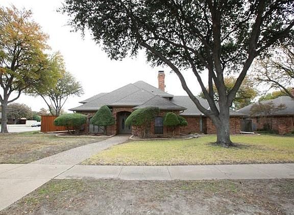 2nd image of 2718 Sherrill Park Dr