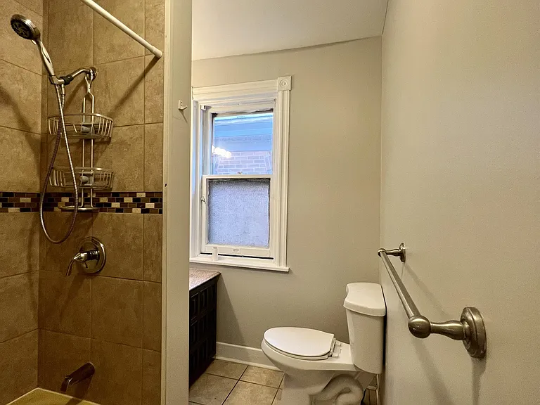 1323 N Dupont St #B — Photo 4