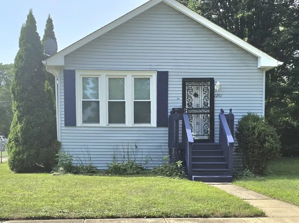 (undisclosed Address), Chicago, IL 60643