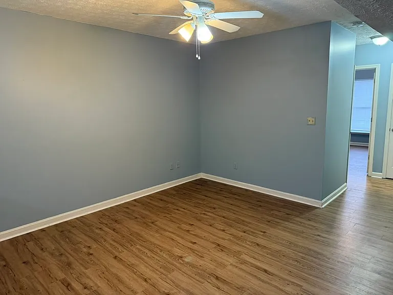 1612 W Market St #2 — Photo 6