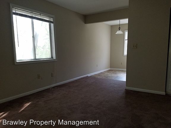 5th image of 260 E Church St APT 306