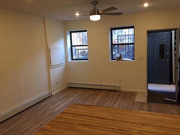 Living/dining room