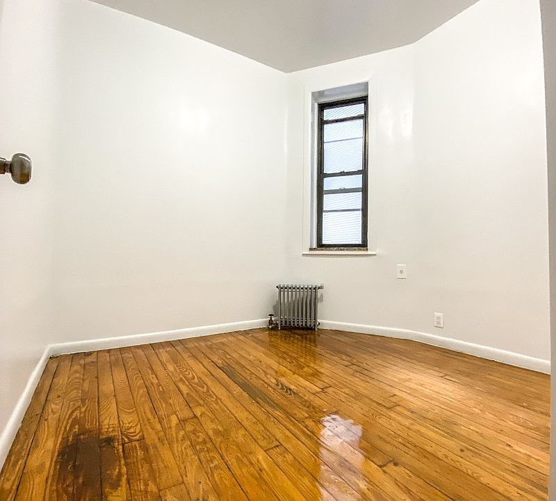 2nd image of 309 E 69th St APT 1WR