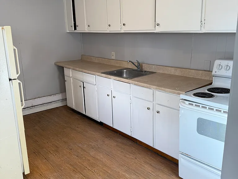 1141 Dohrman St #8 — Photo 8