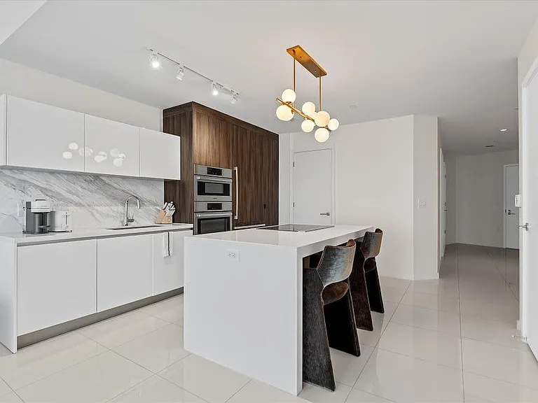851 NE 1st Ave #4100 — Photo 3