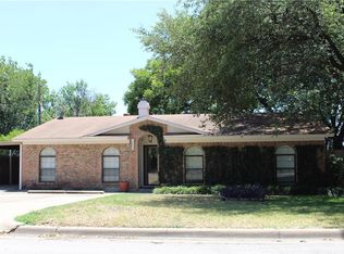 6009 Peggy Dr, Fort Worth, TX 76133