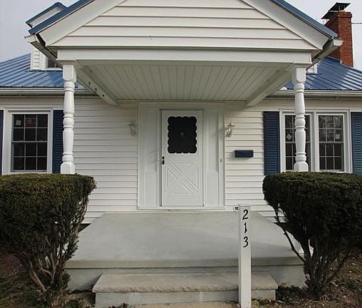 2nd image of 213 N Bradford St