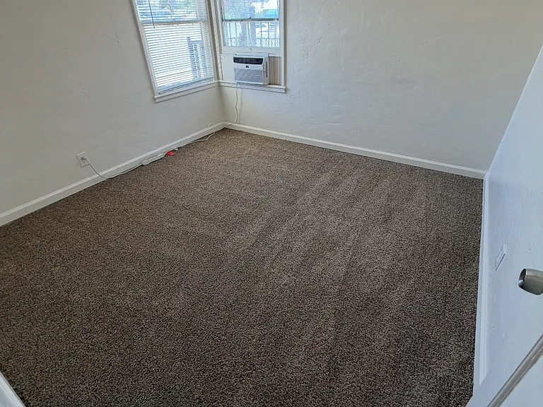 2327 Chester Ln #A — Photo 4