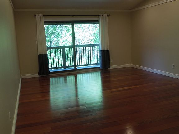 3rd image of 133 Drake Ln #133