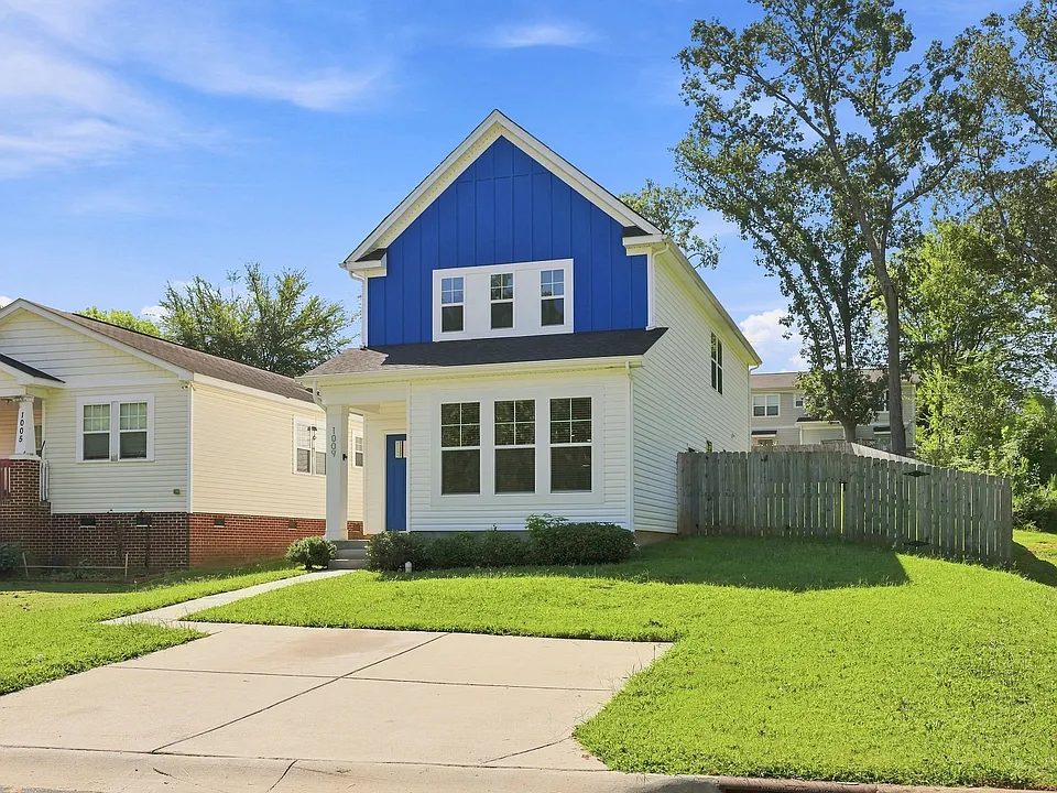 1009 Justice Ave
