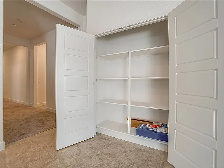 5937 Lakestone Dr — Photo 16